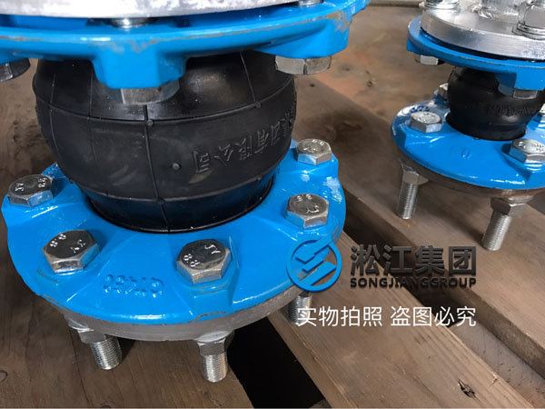 新型橡膠接頭生產(chǎn)出來后的第一件事就是壓力檢測 新型橡膠接頭生產(chǎn)出來后的第一件事就是壓力檢測