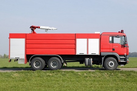 “擔(dān)負高空滅火任務(wù)”馬基路斯MAGIRUS高噴車 “擔(dān)負高空滅火任務(wù)”馬基路斯MAGIRUS高噴車