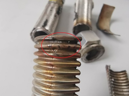 有關(guān)中央空調(diào)風(fēng)機盤管金屬軟連接針孔腐蝕的分析報告 有關(guān)中央空調(diào)風(fēng)機盤管金屬軟連接針孔腐蝕的分析報告